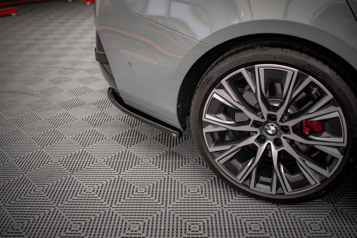 Heck Ansatz Flaps Diffusor V.1 passend für BMW 4er Gran Coupe M-Paket G26 schwarz Hochglanz – Ansicht 4