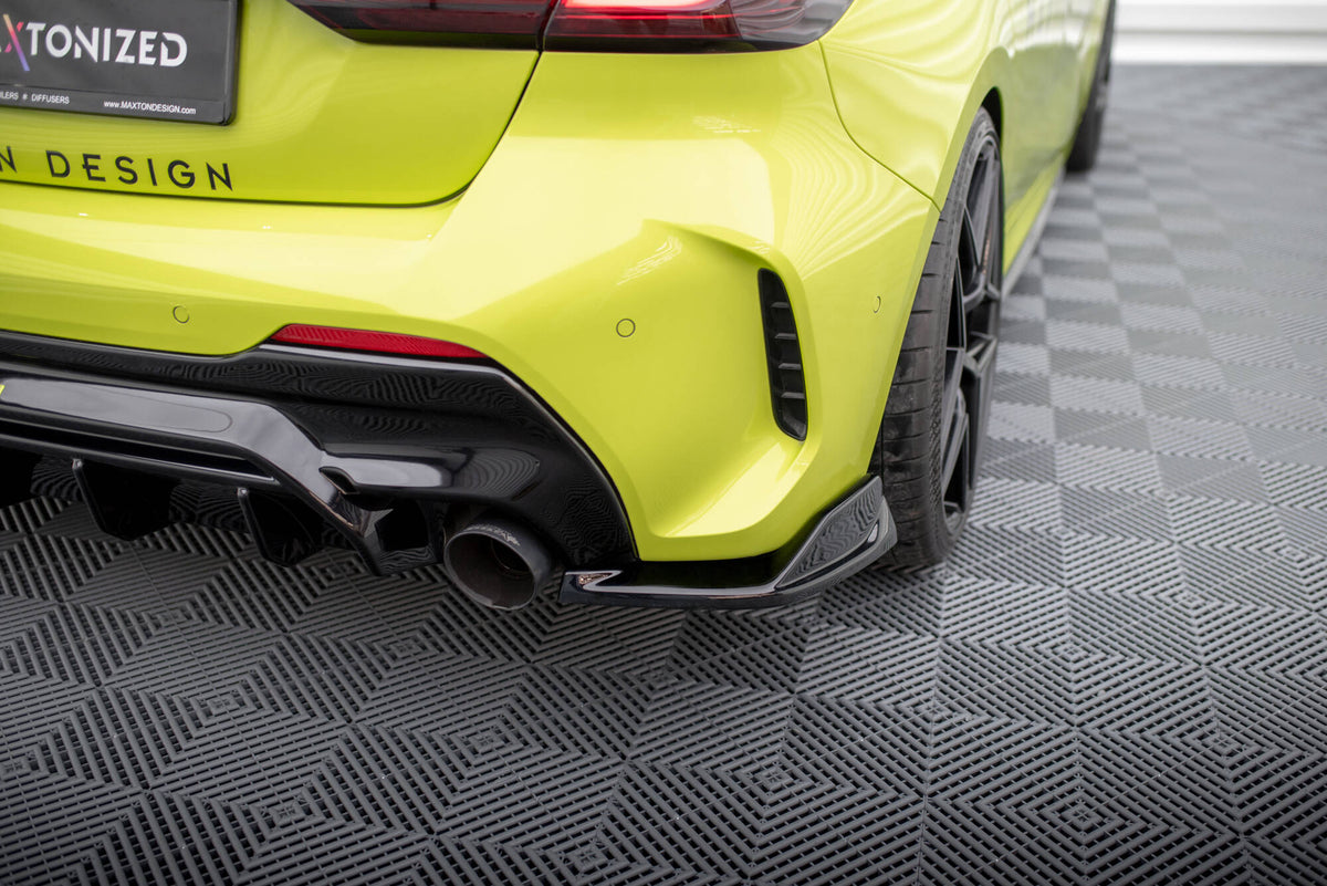 Heck Ansatz Flaps Diffusor V.8 passend für (Für heckansatz v.1) BMW 1er M-Paket /  M135i / 128ti F40 schwarz Hochglanz – Ansicht 3
