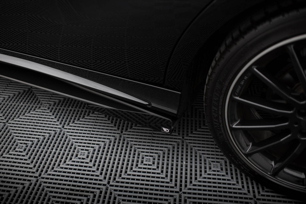 Seitenschweller Flaps passend für Mercedes-Benz A AMG-Line W176 Facelift schwarz Hochglanz – Ansicht 4