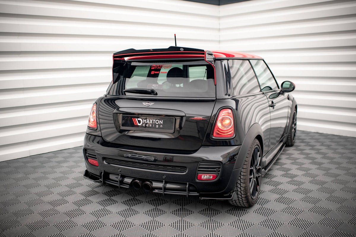 Heck Ansatz Flaps Diffusor V.2 passend für Mini Cooper John Cooper Works R56 schwarz Hochglanz – Ansicht 1