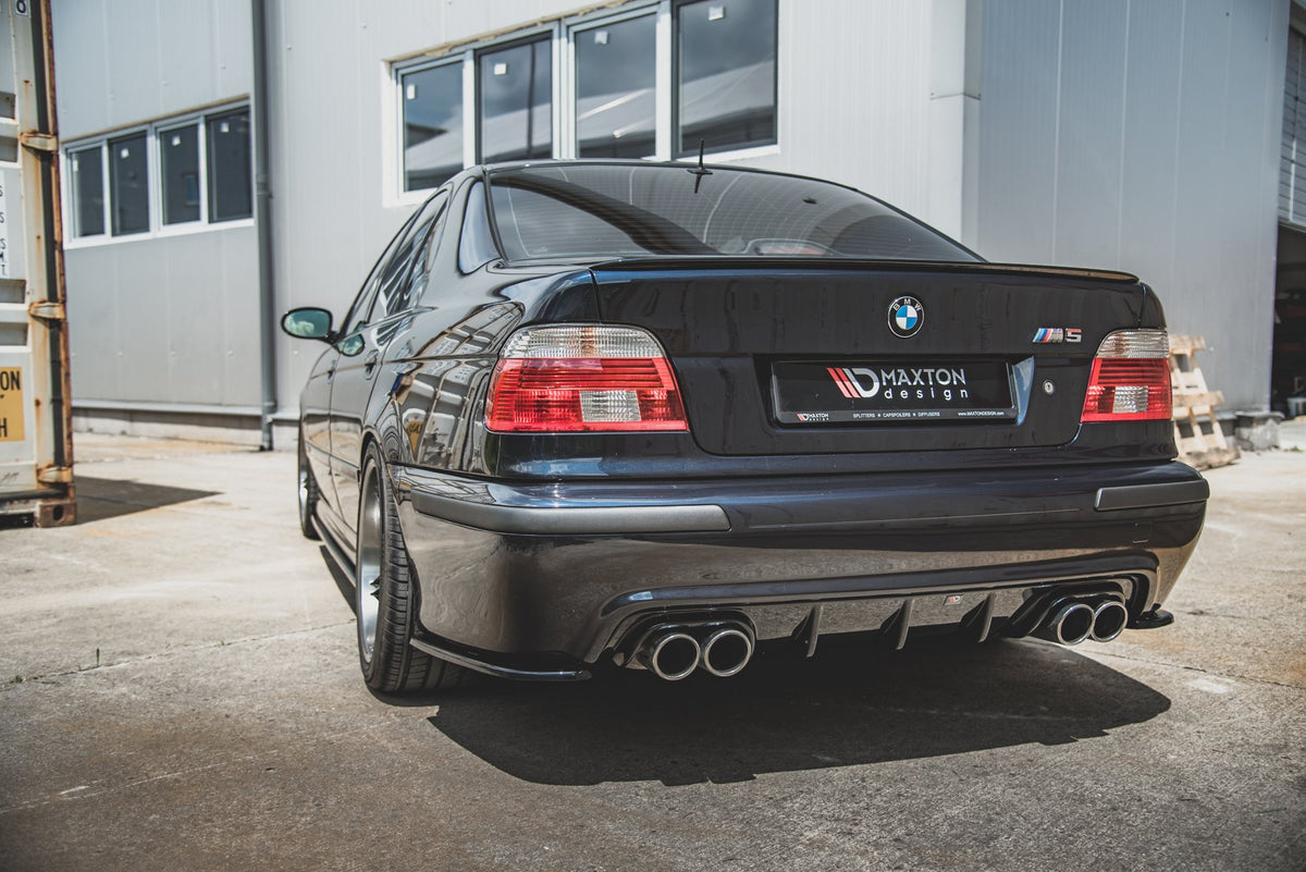 Heck Ansatz Flaps Diffusor passend für BMW M5  / 5 M-Paket E39 schwarz Hochglanz – Ansicht 6
