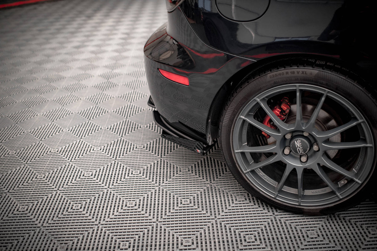 Hintere Seiten Flaps passend für Mazda 3 MPS Mk1 schwarz Hochglanz – Ansicht 3