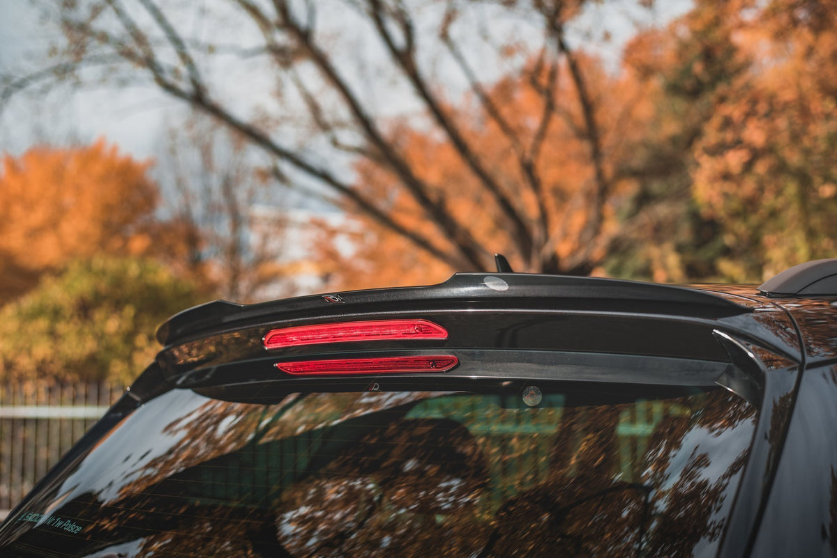 Heckspoiler Lippe Skoda Karoq Sportline schwarz Hochglanz – Ansicht 1