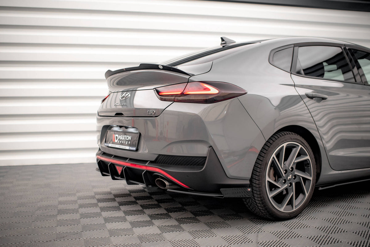 Hintere Seiten Flaps passend für Hyundai I30 Fastback N-Line Mk3 Facelift schwarz Hochglanz – Ansicht 7