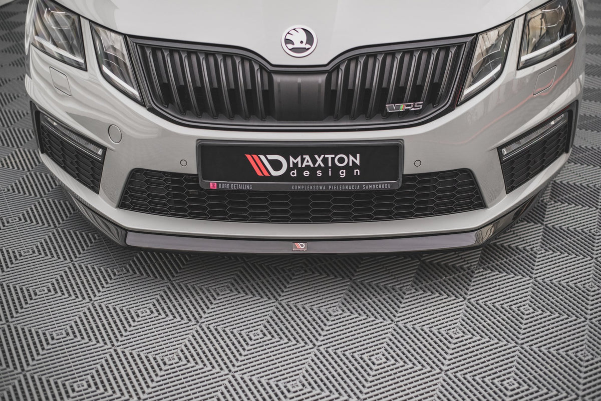 Street+ Spoilerlippe Front Ansatz V.1 passend für Skoda Octavia RS Mk3 Facelift schwarz Hochglanz – Ansicht 4