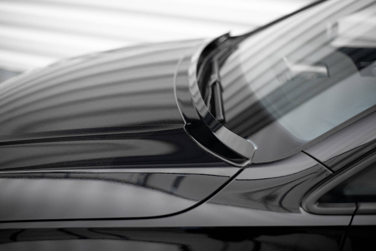 Verlängerung motorhaube VW Golf Mk8 schwarz Hochglanz – Ansicht 7