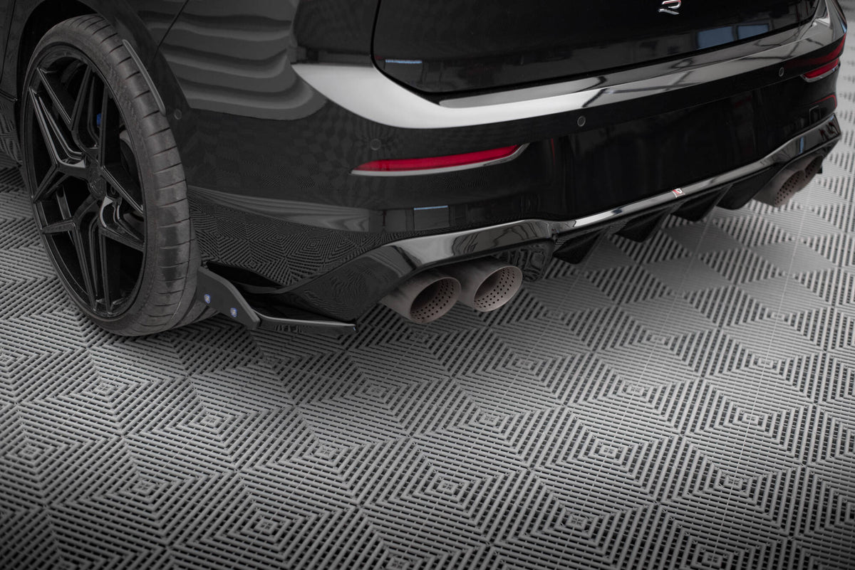 Heck Ansatz Flaps Diffusor V.5 + Flaps passend für VW Golf R Hatchback Mk8 Facelift – Ansicht 3