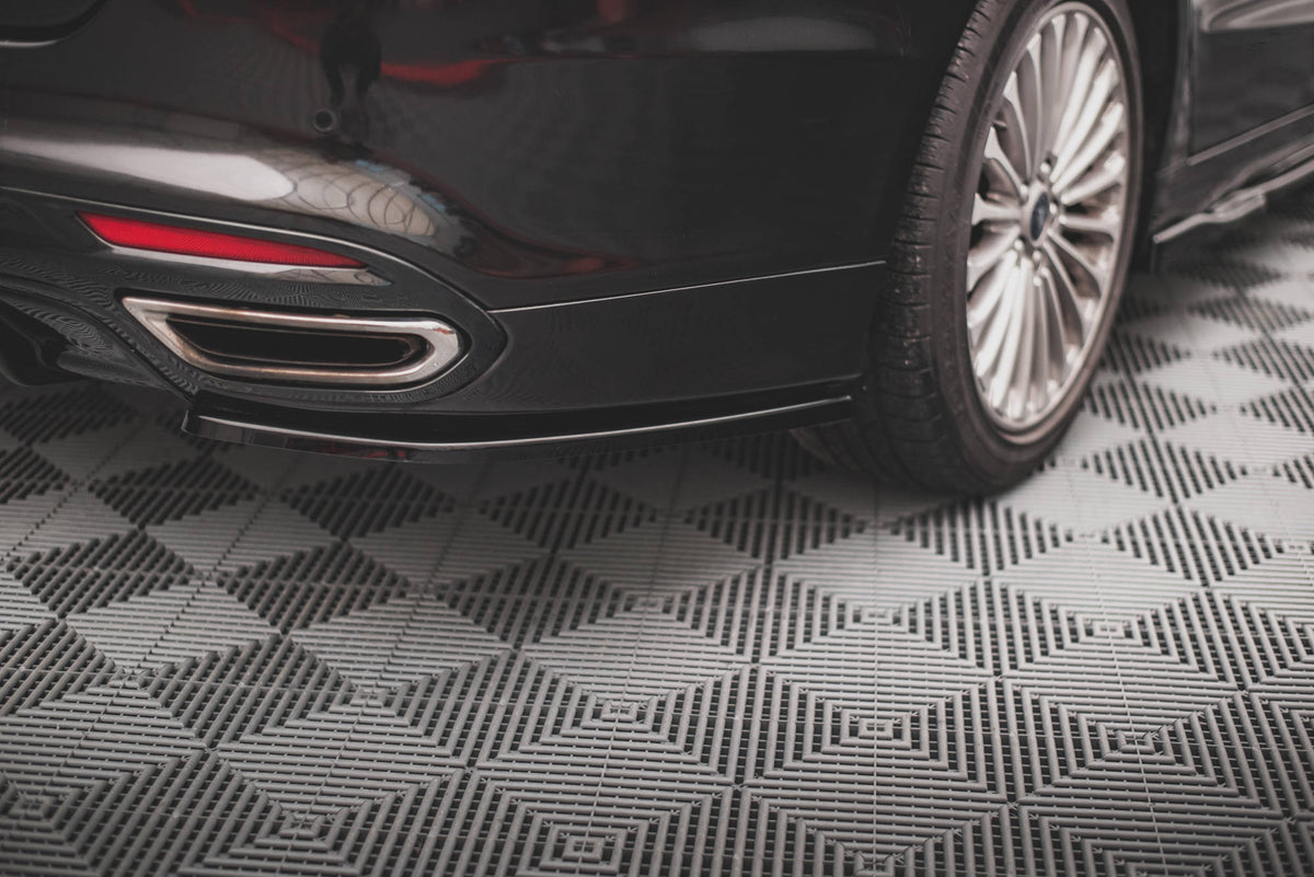 Heck Ansatz Flaps Diffusor passend für Ford Mondeo Mk5 schwarz Hochglanz – Ansicht 1