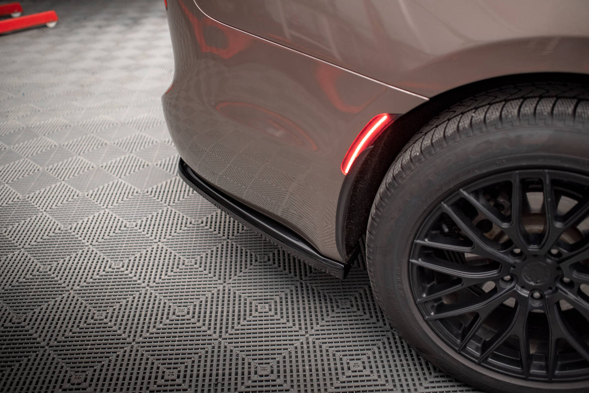 Street+ Mittlerer Diffusor RACE passend für Chrysler Pacifica Mk2 schwarz Hochglanz – Ansicht 5