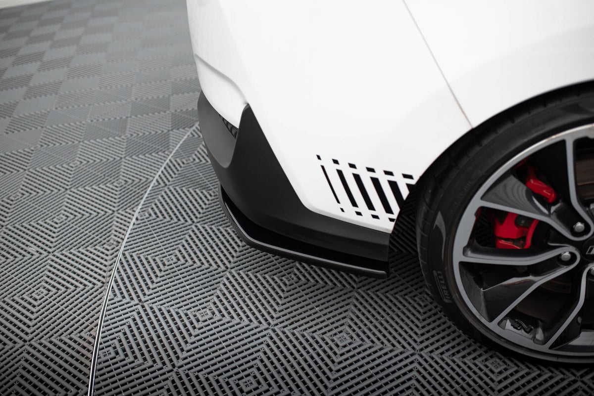 Heck Ansatz Flaps Diffusor passend für Hyundai I30 N Mk3 Fastback  schwarz Hochglanz – Ansicht 4