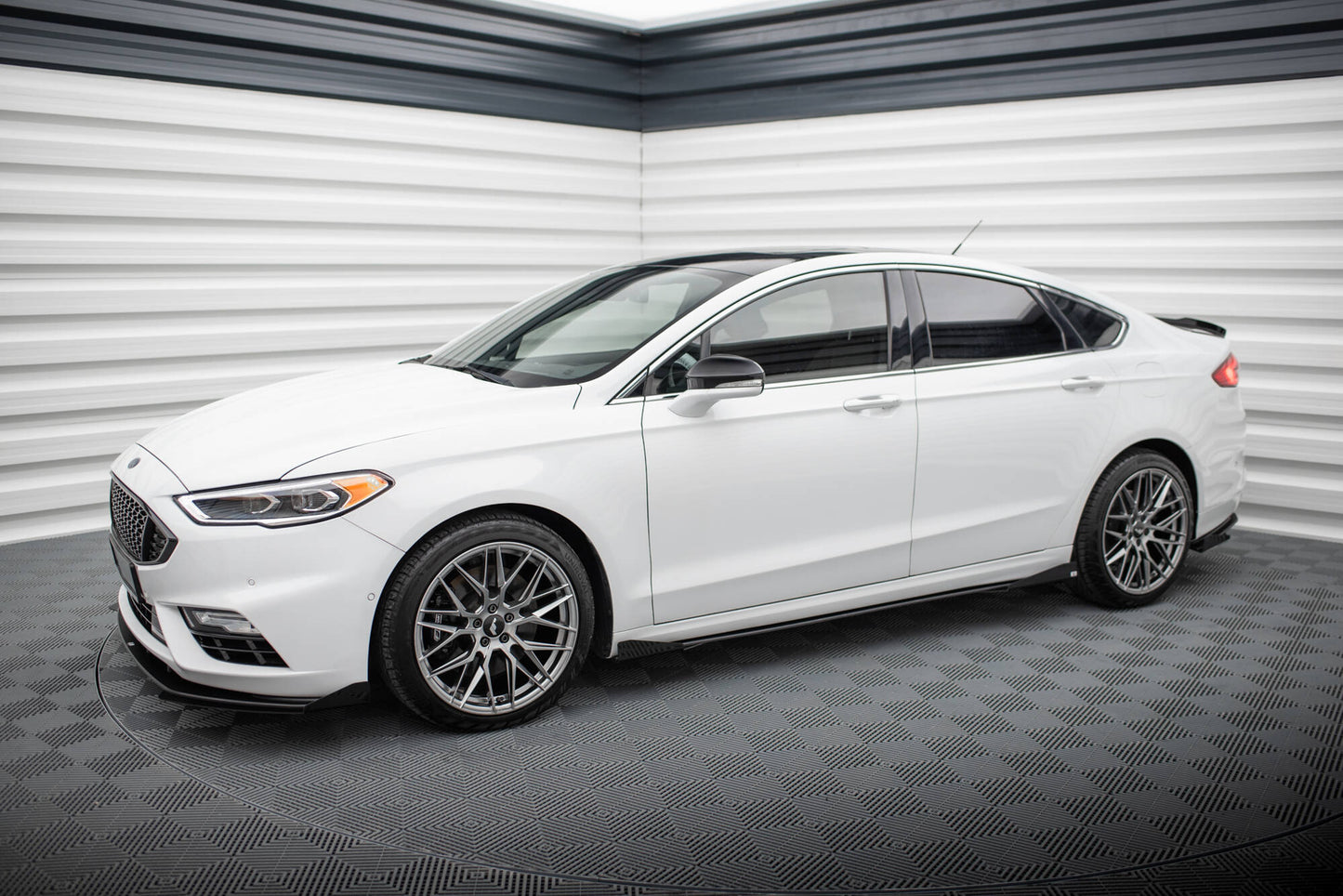 Street Pro Street+ Seitenschweller Leisten + Flaps passend für Ford Mondeo Sport Mk5 Facelift / Fusion Sport Mk2 Facelift schwarz Hochglanz – Ansicht 3