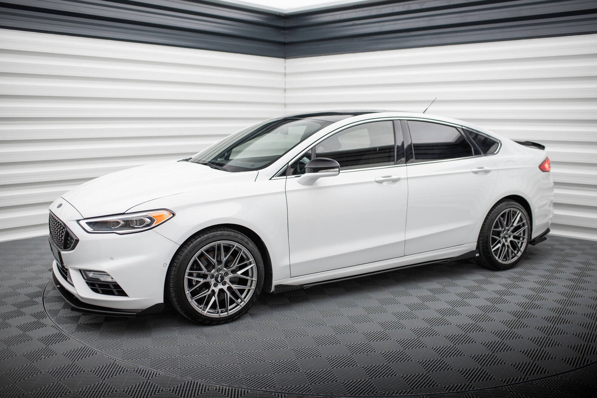 Street Pro Street+ Seitenschweller Leisten + Flaps passend für Ford Mondeo Sport Mk5 Facelift / Fusion Sport Mk2 Facelift schwarz Hochglanz – Ansicht 3