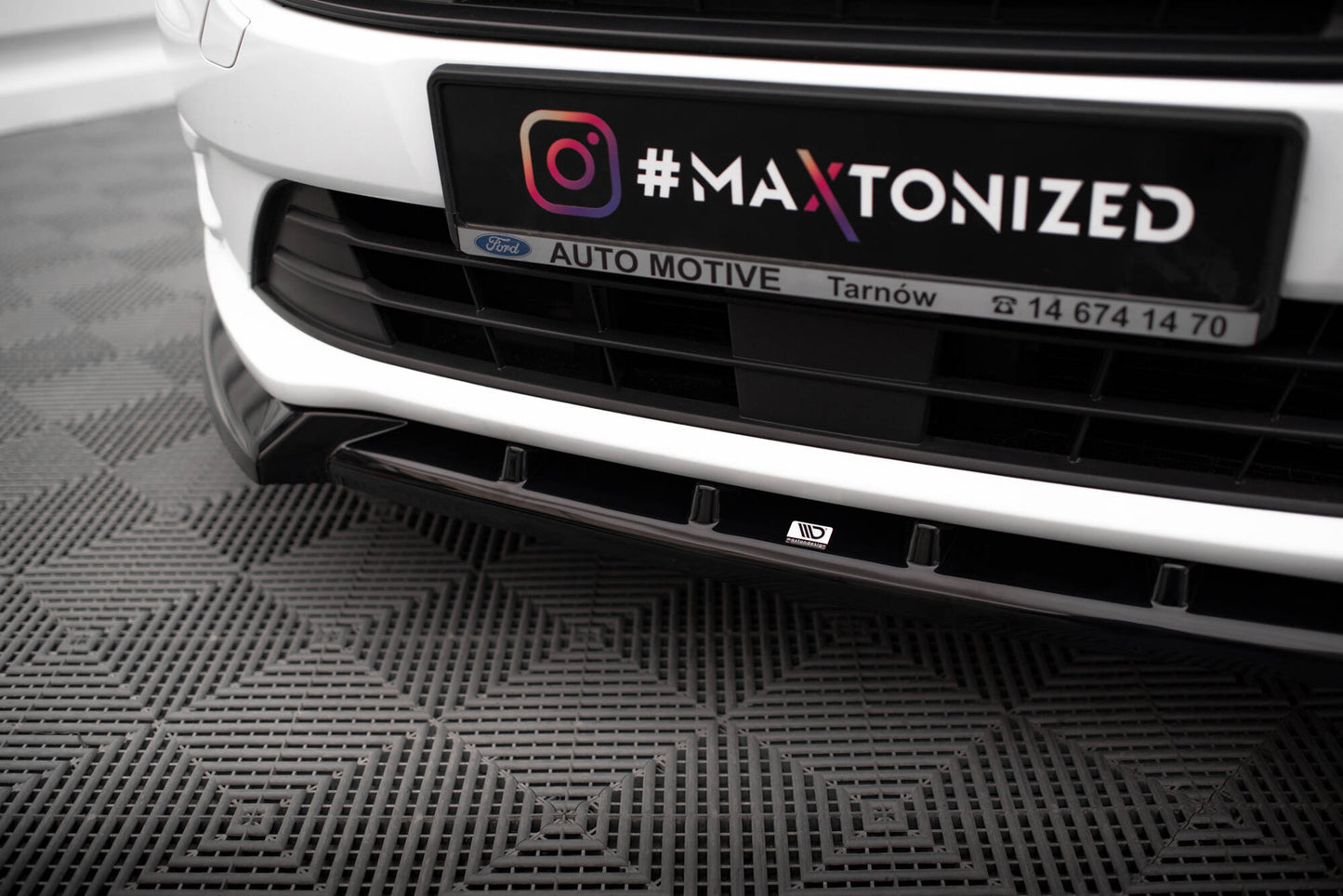 Street+ Spoilerlippe Front Ansatz V.2 passend für Ford Transit Connect Mk2 Facelift schwarz Hochglanz – Ansicht 4