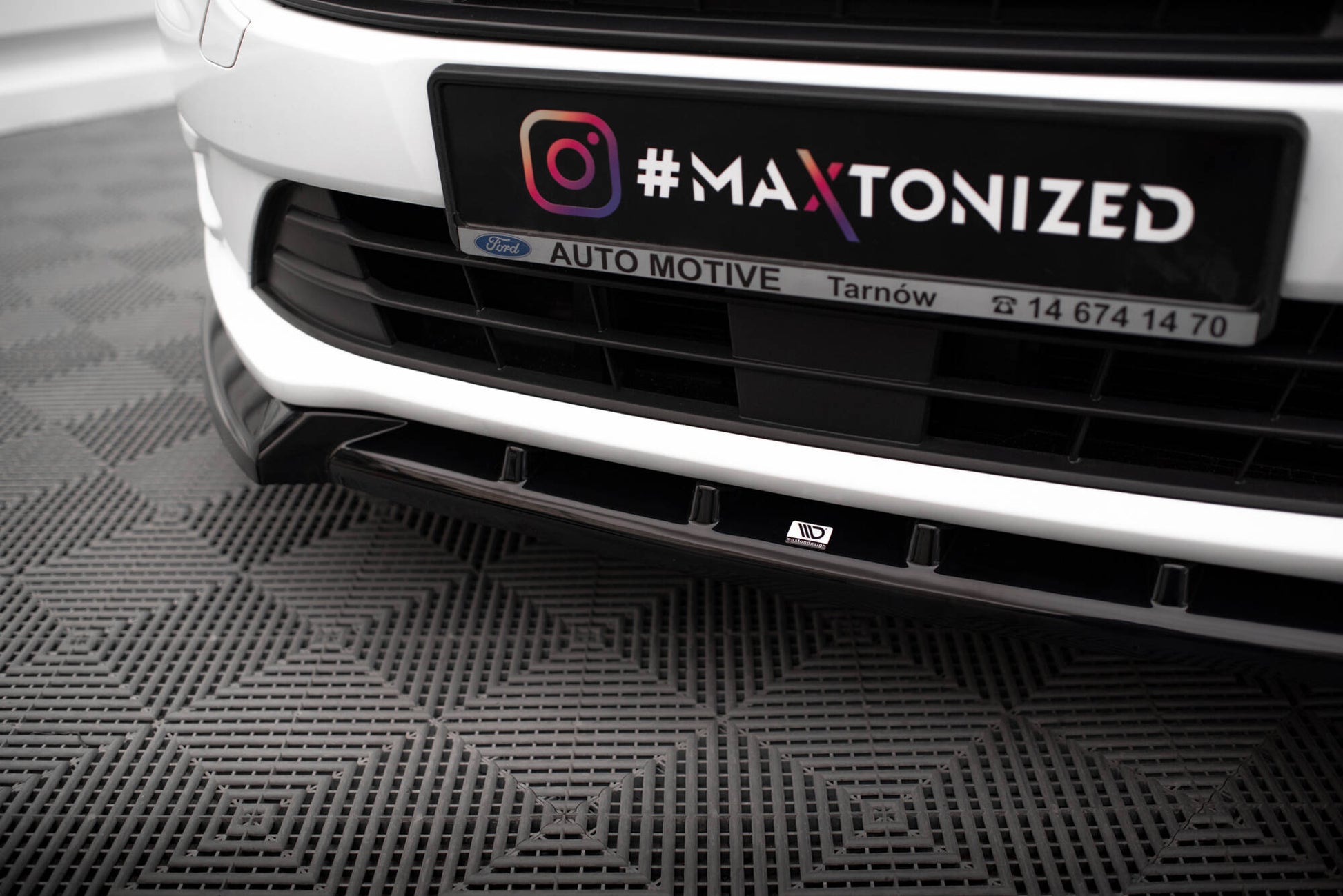 Street+ Spoilerlippe Front Ansatz V.2 passend für Ford Transit Connect Mk2 Facelift schwarz Hochglanz – Ansicht 4