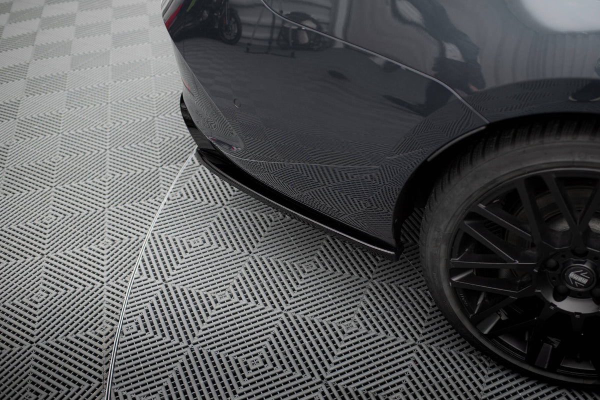 Heck Ansatz Flaps Diffusor V.2 passend für Cupra Leon ST Mk1 Facelift schwarz Hochglanz – Ansicht 3