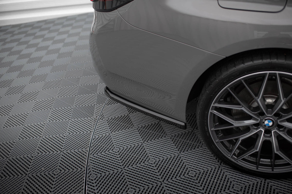 Heck Ansatz Flaps Diffusor passend für BMW 5er G30 / G31 Facelift schwarz Hochglanz – Ansicht 4