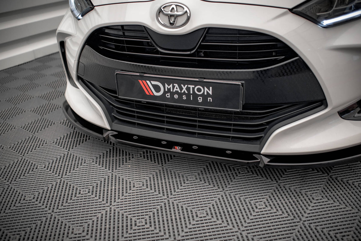 Street+ Spoilerlippe Front Ansatz V.2 passend für Toyota Yaris Mk4 schwarz Hochglanz – Ansicht 3