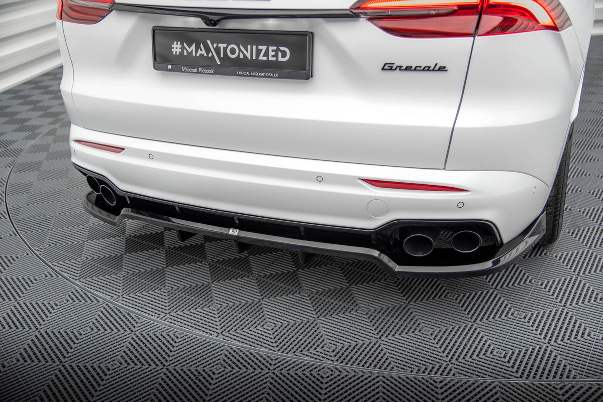 Street+ Mittlerer Diffusor RACE passend für Maserati Grecale GT / Modena Mk1 schwarz Hochglanz – Ansicht 1