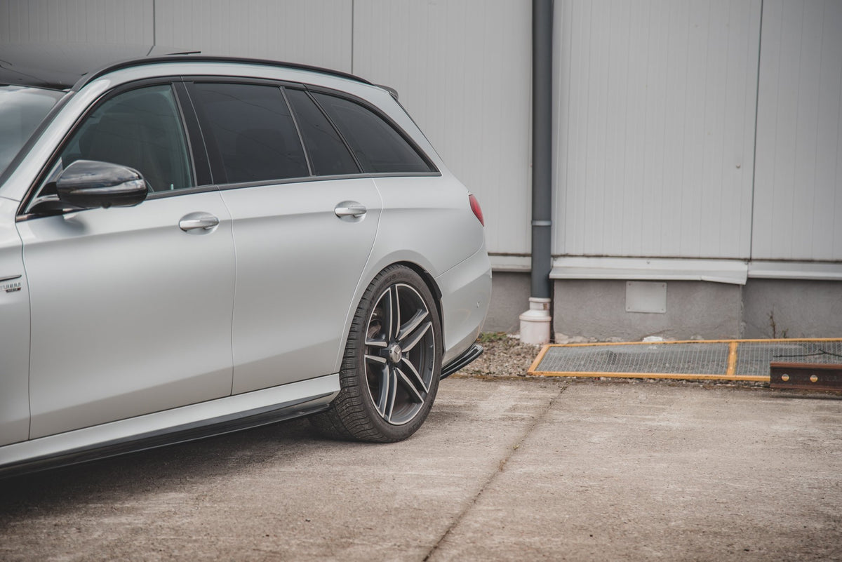 Heck Ansatz Flaps Diffusor passend für Mercedes-Benz E63 AMG Kombi/Limousine S213/W213 schwarz Hochglanz – Ansicht 3