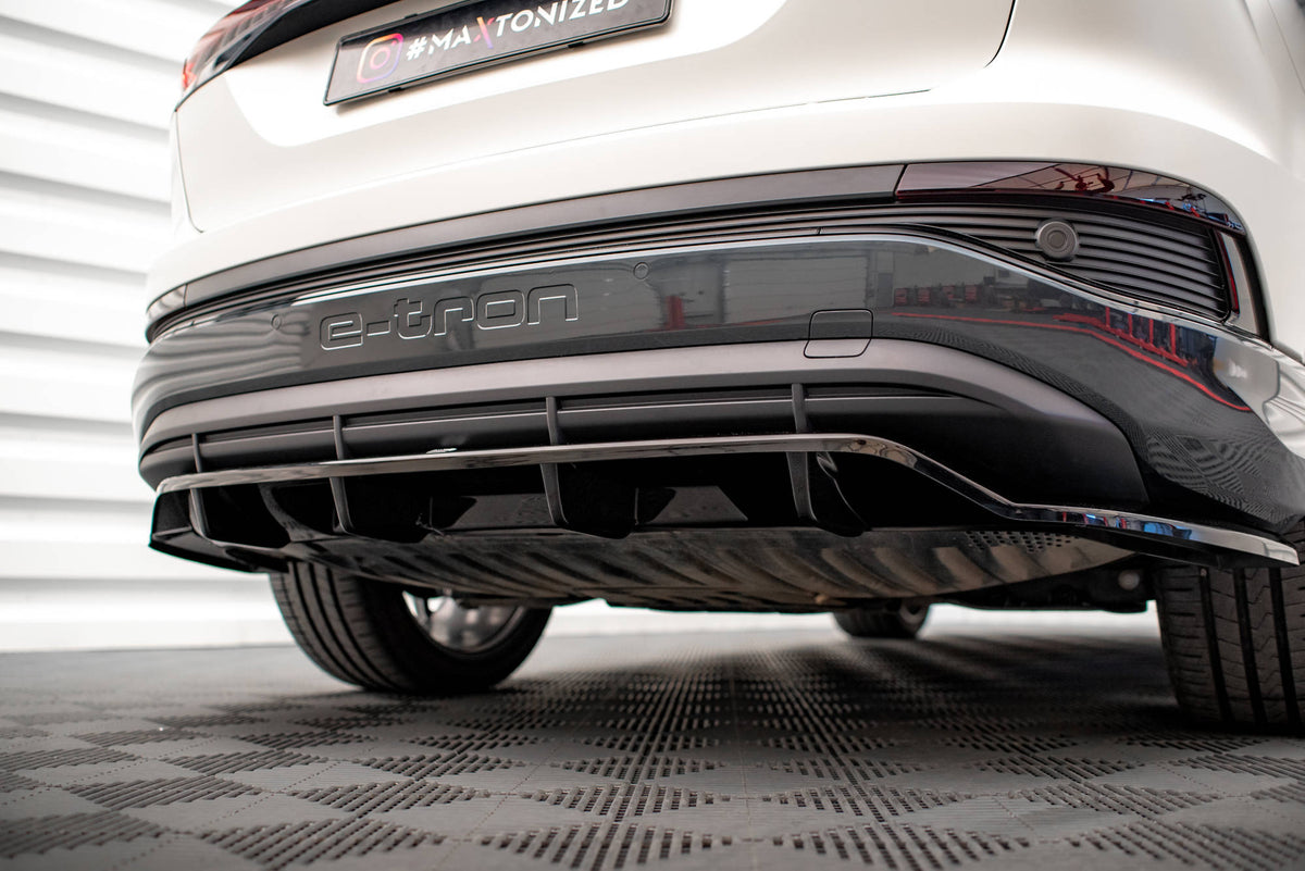 Street+ Mittlerer Diffusor RACE passend für Audi Q4 e-tron Sportback S-line Mk1 schwarz Hochglanz – Ansicht 6