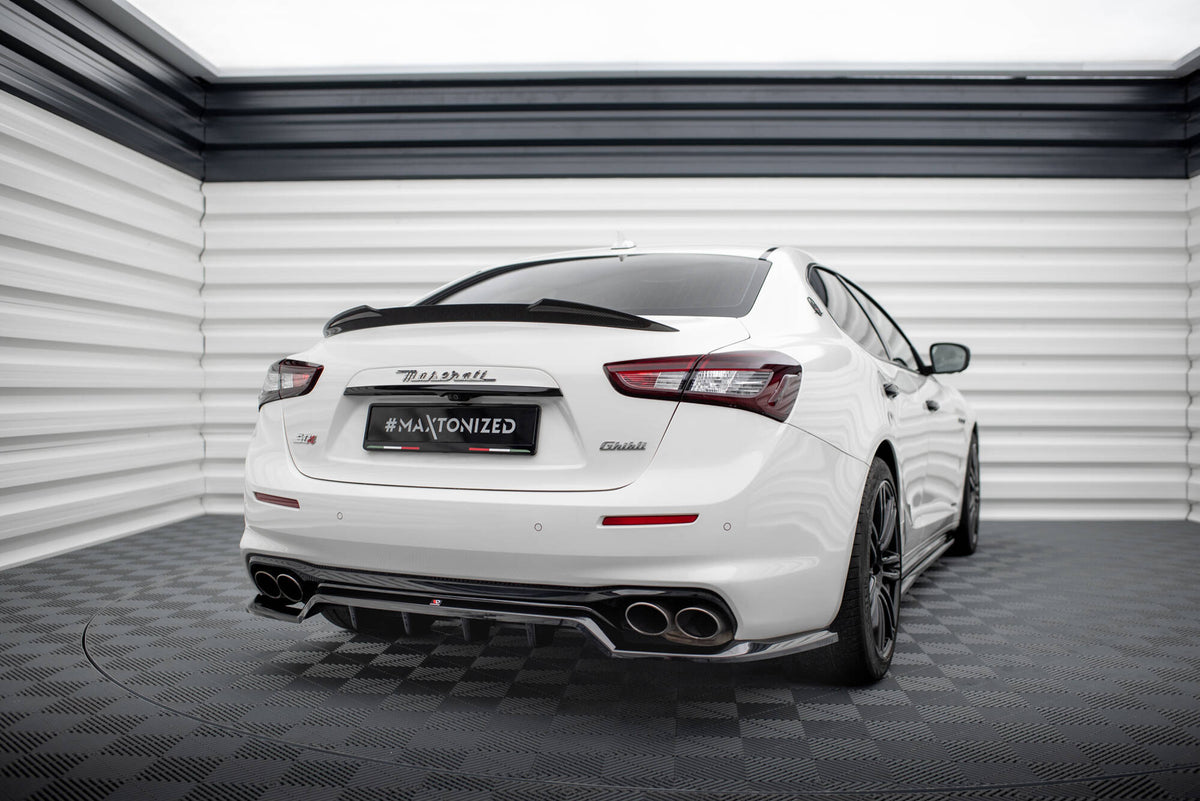 Street+ Mittlerer Diffusor RACE passend für Maserati Ghibli Mk3 Facelift schwarz Hochglanz – Ansicht 1