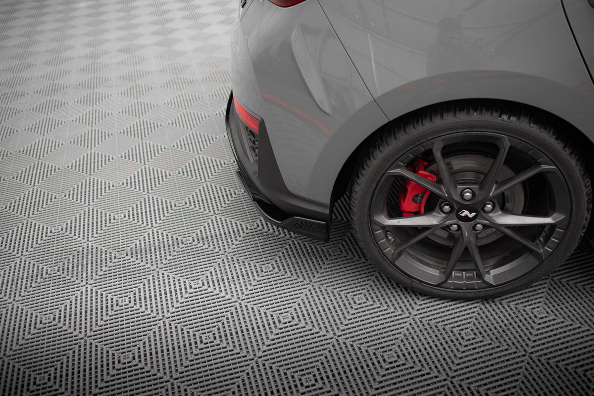 Heck Ansatz Flaps Diffusor V.6 passend für Hyundai I30 N Hatchback Mk3 Facelift schwarz Hochglanz – Ansicht 3