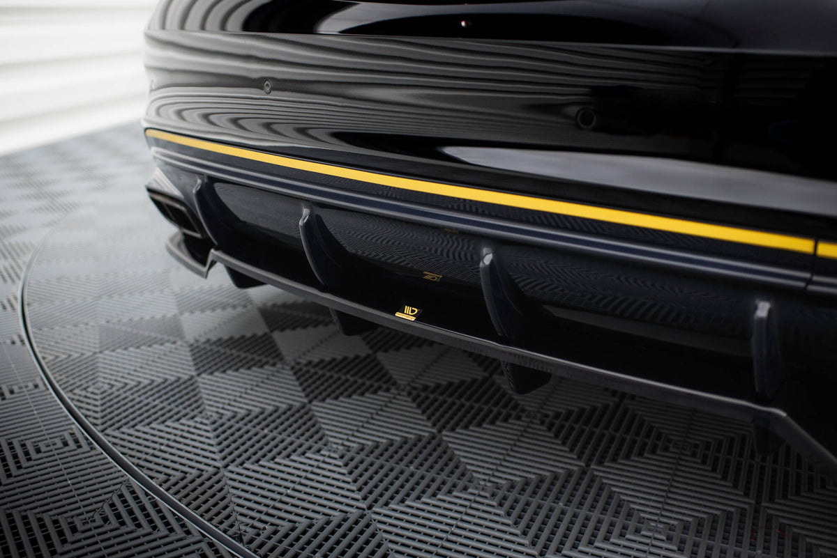 Street+ Mittlerer Diffusor RACE passend für Mercedes-AMG CLA 45 C117 Facelift schwarz Hochglanz – Ansicht 4