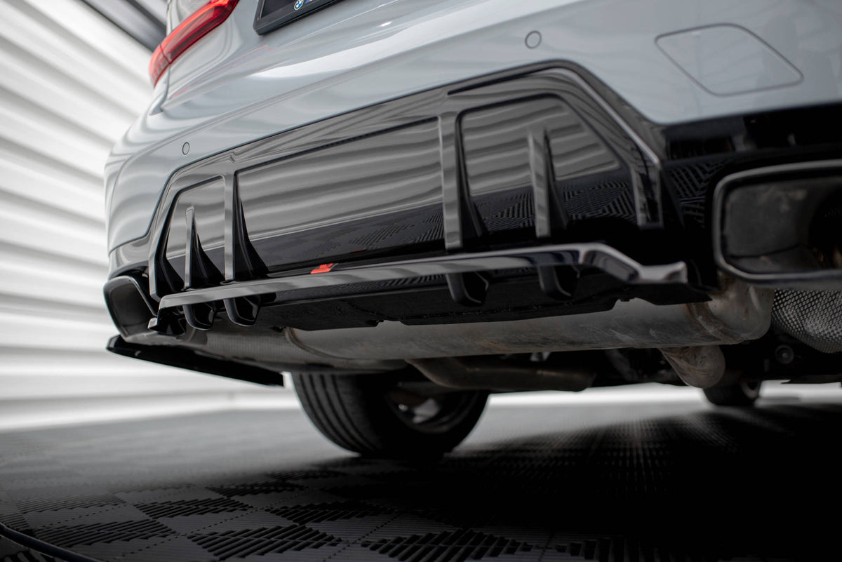 Street+ Mittlerer Diffusor RACE passend für V.1 BMW M340i G20 / G21 Facelift schwarz Hochglanz – Ansicht 1