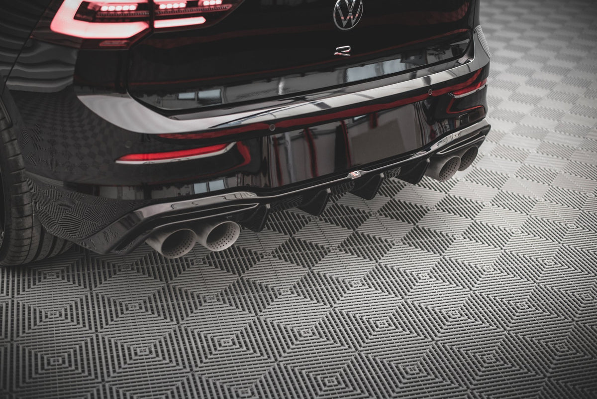 Diffusor Heck Ansatz V.2 passend für VW Golf R Hatchback Mk8 Facelift schwarz Hochglanz – Ansicht 1