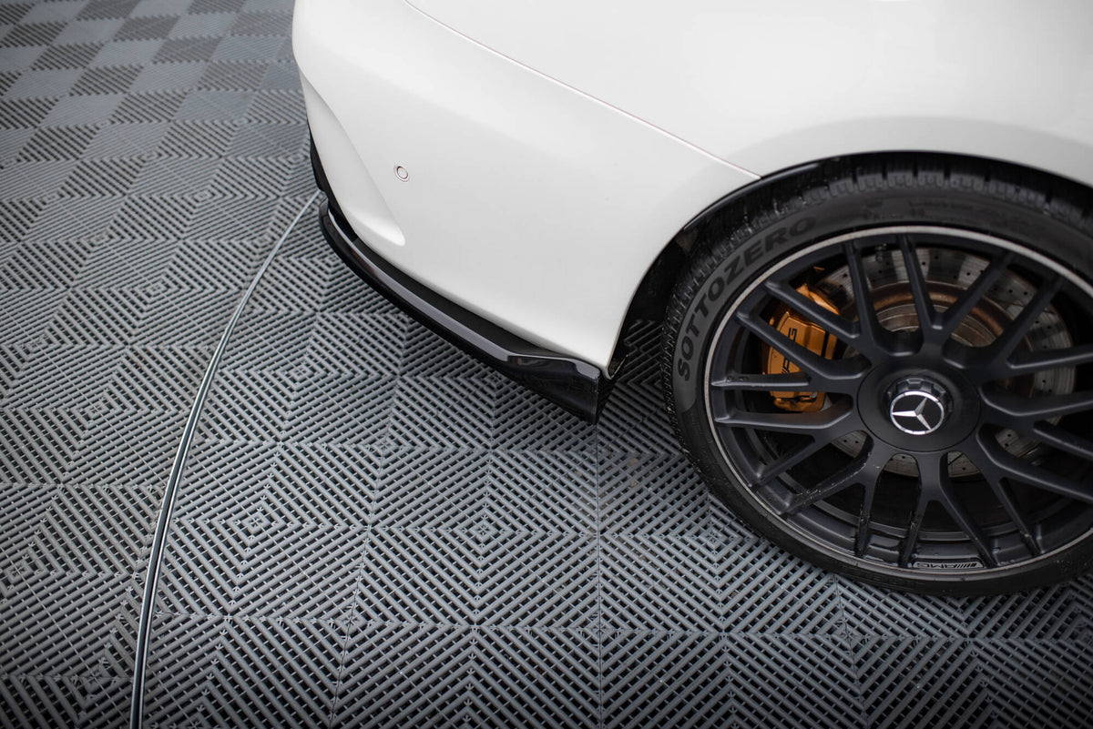 Street+ Mittlerer Diffusor RACE passend für Mercedes-AMG C63 Limousine / Kombi W205 / S205 schwarz Hochglanz – Ansicht 4