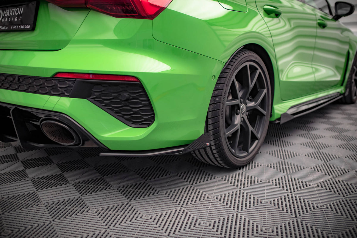 Street Pro Heck Ansatz Flaps Diffusor + Flaps passend für Audi RS3 Limousine 8Y schwarz Hochglanz – Ansicht 4