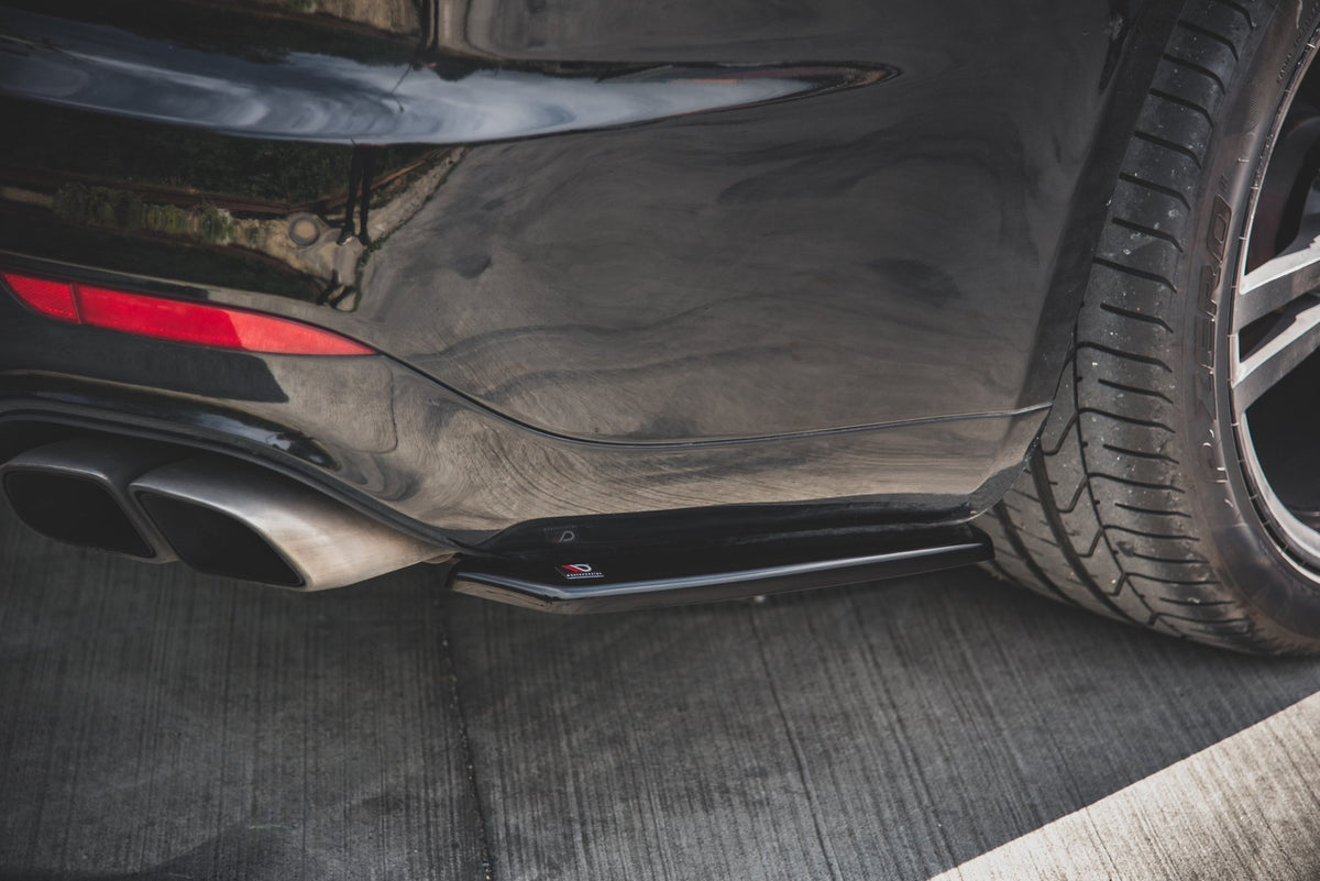 Heck Ansatz Flaps Diffusor passend für Porsche Panamera Turbo 970 Facelift schwarz Hochglanz – Ansicht 3