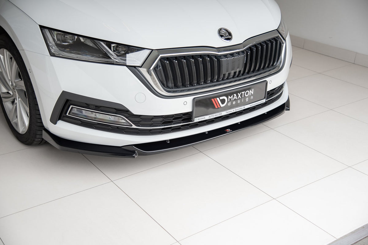 Street+ Spoilerlippe Front Ansatz V.1 passend für Skoda Octavia Mk4 schwarz Hochglanz – Ansicht 4