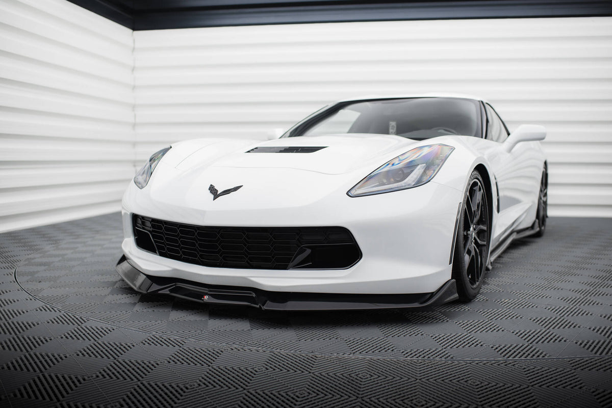 Street+ Spoilerlippe Front Ansatz V.2 passend für Chevrolet Corvette Stingray / Z06 C7 schwarz Hochglanz – Ansicht 4