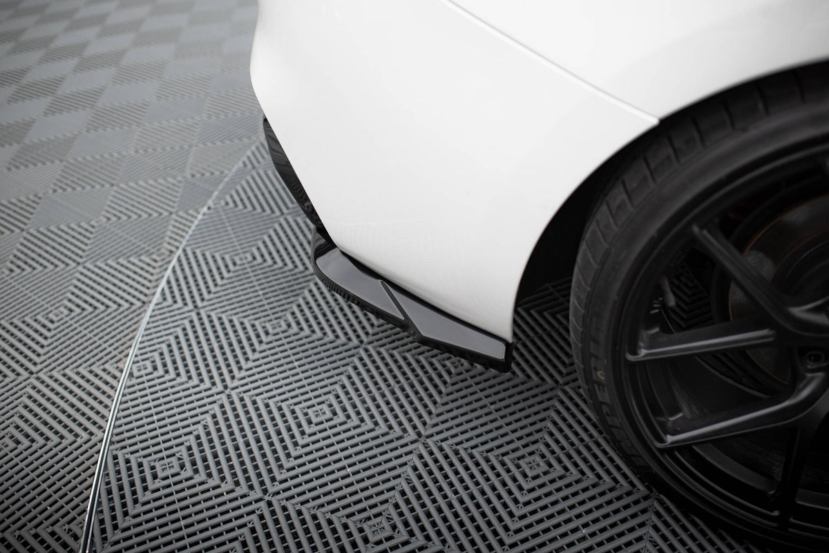 Heck Ansatz Flaps Diffusor V.5 passend für (Für heckansatz v.3) BMW 1er M-Paket / M140i F20 Facelift  schwarz Hochglanz – Ansicht 4