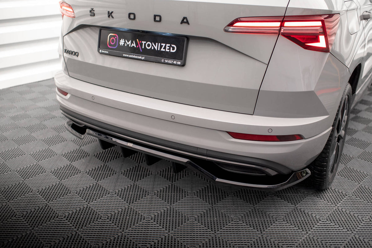 Street+ Mittlerer Diffusor RACE passend für Skoda Karoq Sportline Mk1 Facelift schwarz Hochglanz – Ansicht 4