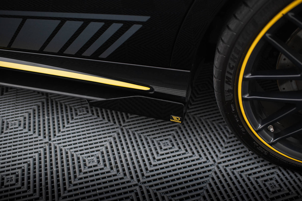 Seitenschweller Flaps passend für Mercedes-AMG CLA 45 C117 Facelift schwarz Hochglanz – Ansicht 4