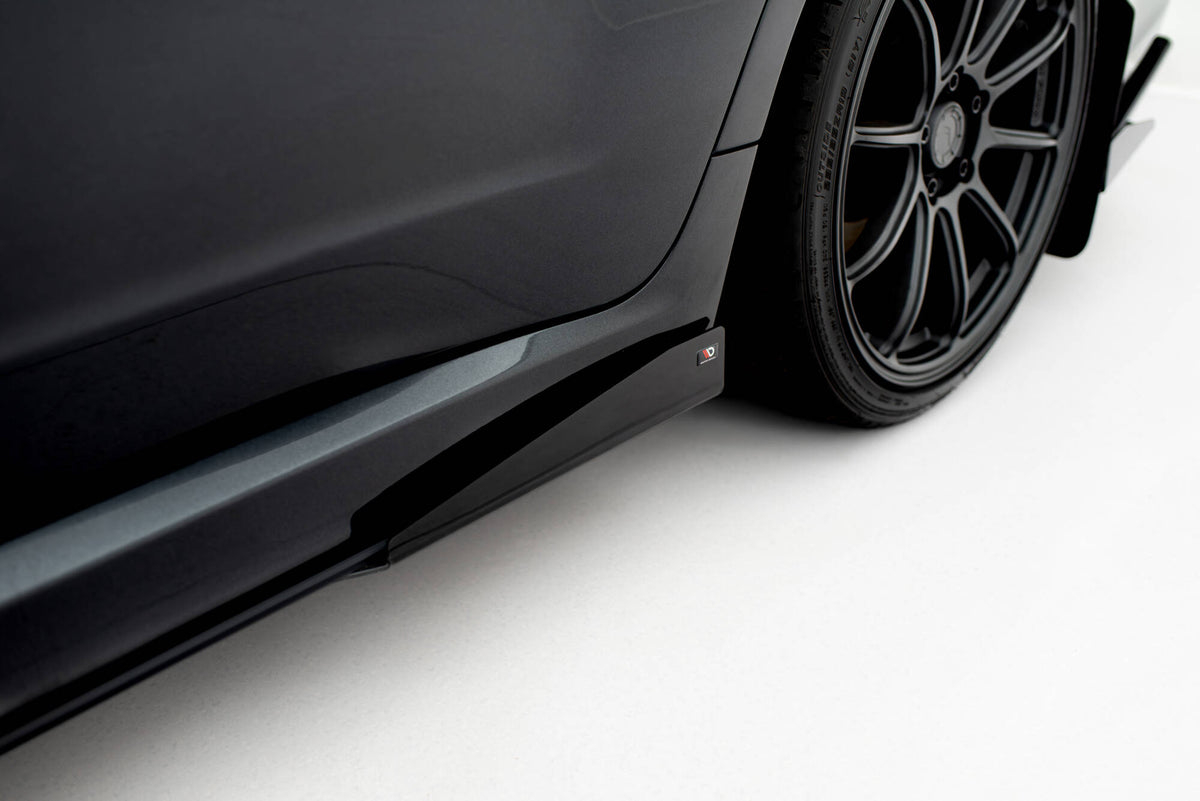 Seitenschweller Flaps passend für Subaru Impreza WRX STI Mk3 Facelift schwarz Hochglanz – Ansicht 4