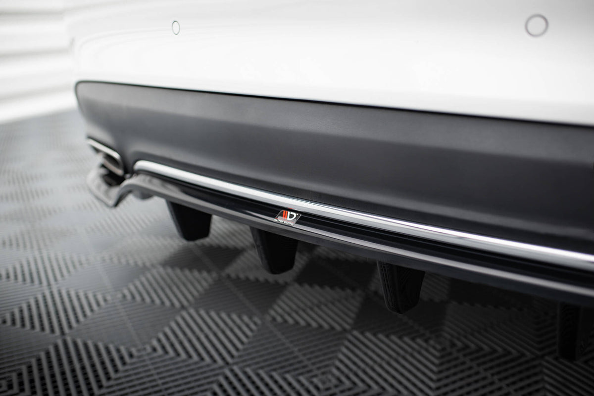 Street+ Mittlerer Diffusor RACE passend für Mercedes-Benz CLA C117 Facelift schwarz Hochglanz – Ansicht 4