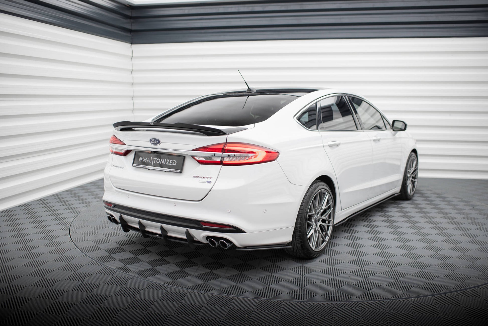 Street Pro Heck Ansatz Flaps Diffusor passend für Ford Mondeo Sport Mk5 Facelift / Fusion Sport Mk2 Facelift – Ansicht 1