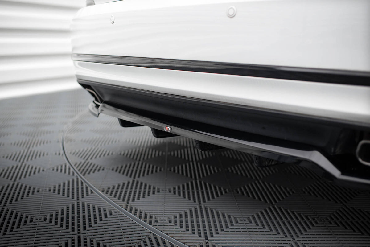 Street+ Mittlerer Diffusor RACE passend für VW Passat GT B8 Facelift USA schwarz Hochglanz – Ansicht 4