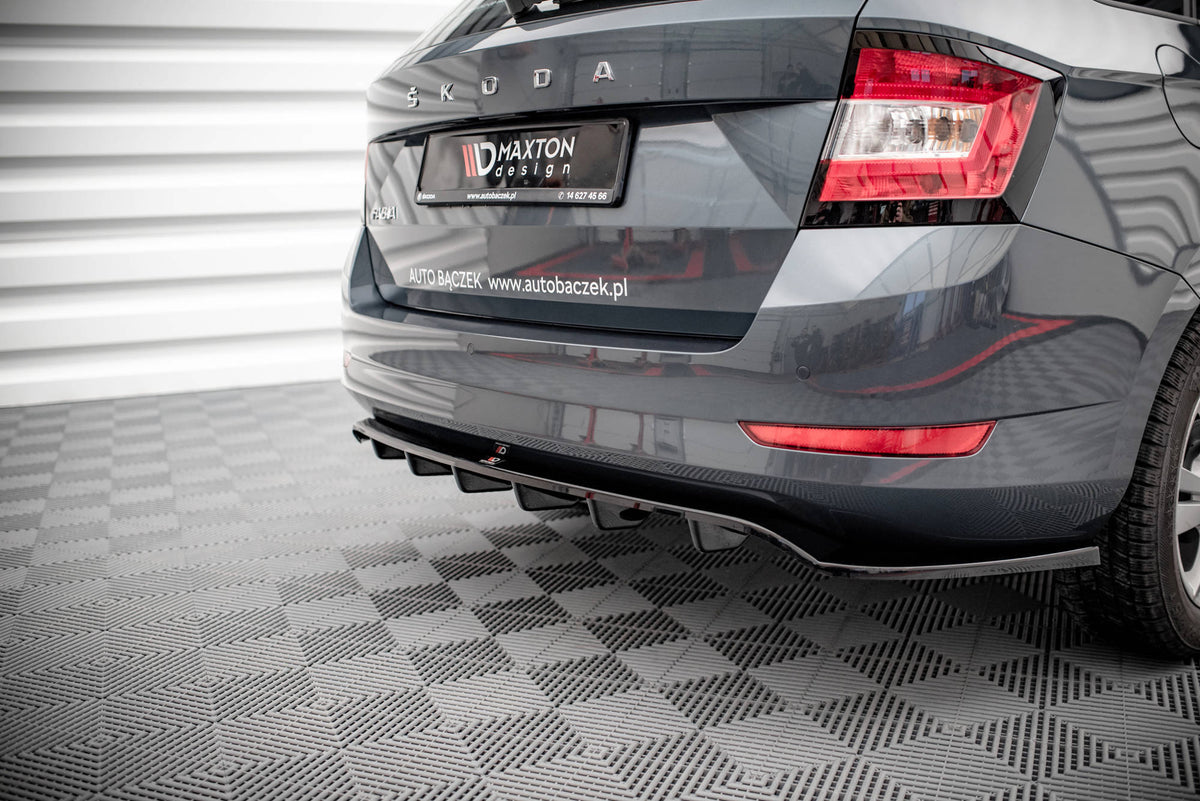 Street+ Mittlerer Diffusor RACE passend für Skoda Fabia Combi Mk3 Facelift schwarz Hochglanz – Ansicht 3