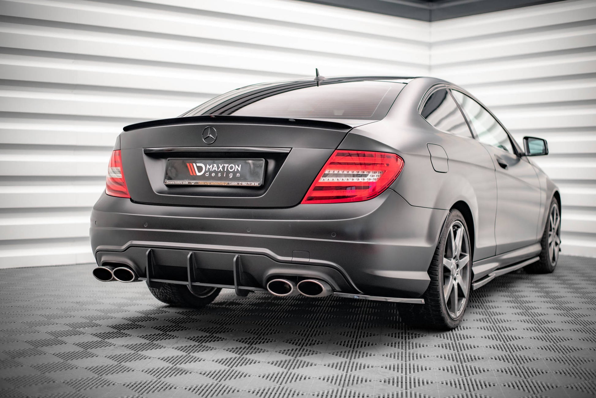 Heckspoiler Lippe Mercedes-Benz C Limousine Standard / AMG-Line W204 / W204 Facelift schwarz Hochglanz – Ansicht 3