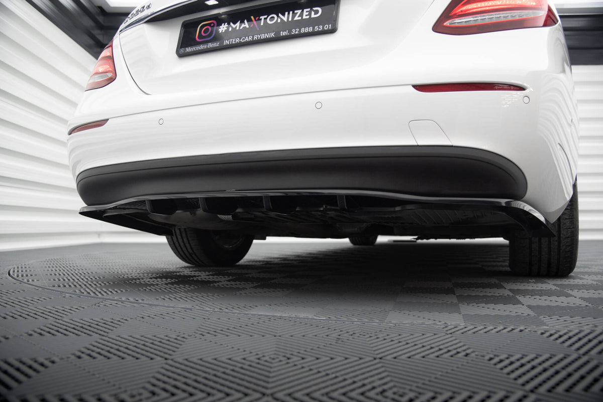 Street+ Mittlerer Diffusor RACE passend für Mercedes-Benz E W213 schwarz Hochglanz – Ansicht 4