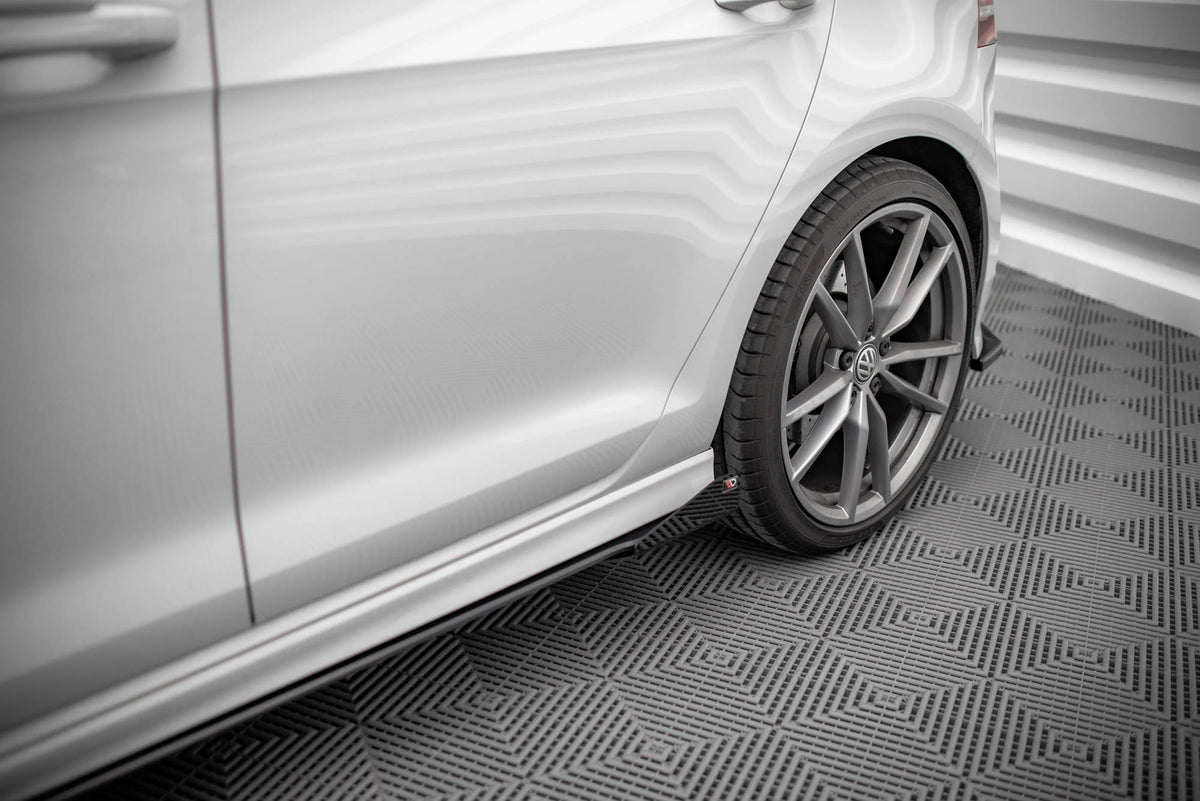 Seitenschweller Flaps passend für VW Golf R Mk7 schwarz Hochglanz – Ansicht 3