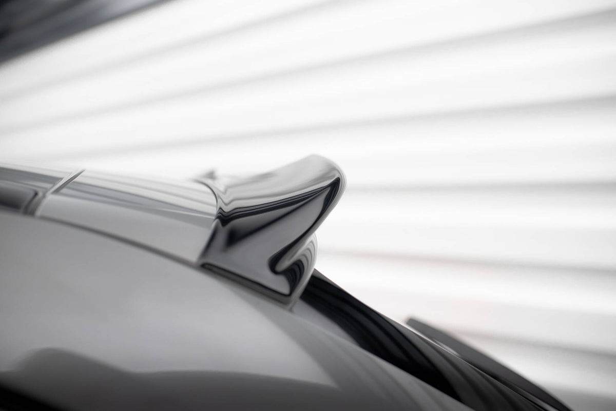 Heckspoiler Lippe 3D V.1 BMW 5er Touring G31 schwarz Hochglanz – Ansicht 3