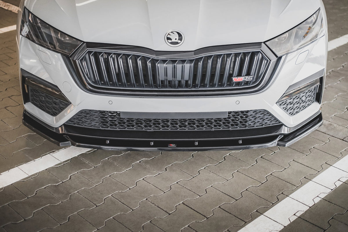 Street+ Spoilerlippe Front Ansatz V.3 passend für Skoda Octavia RS Mk4 schwarz Hochglanz – Ansicht 3