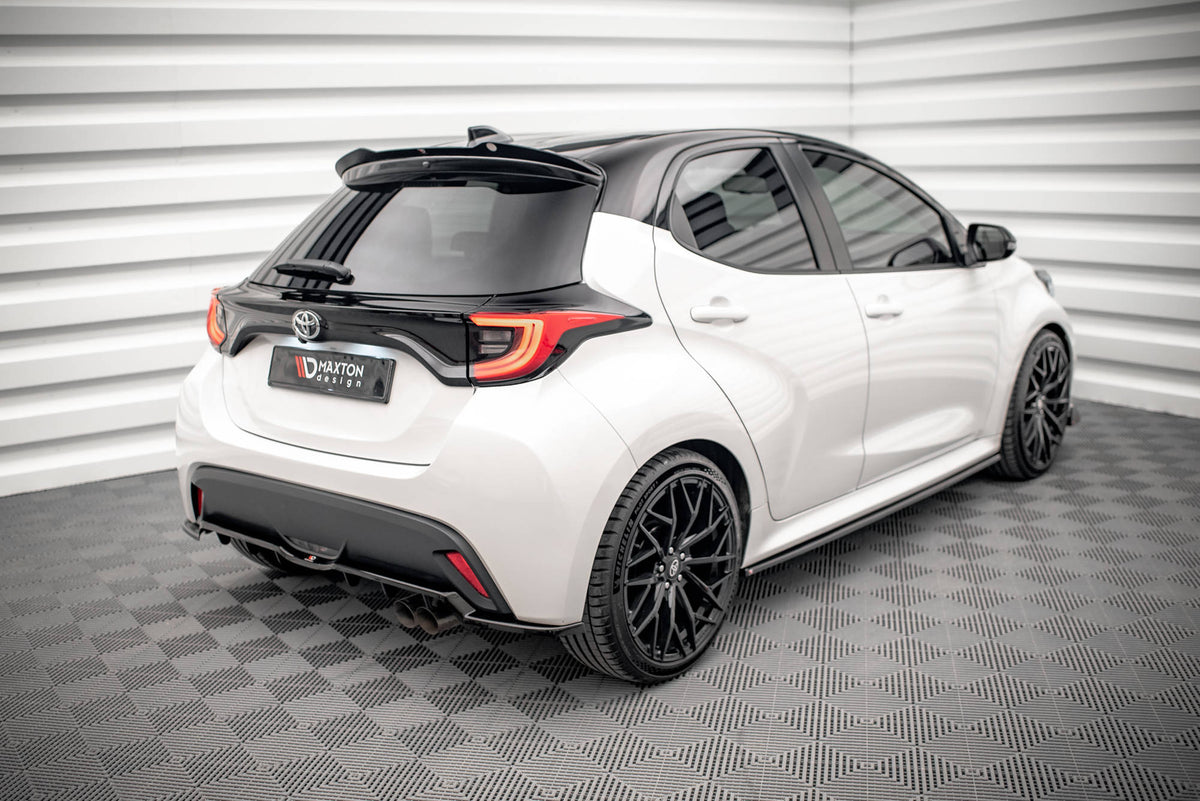 Street+ Mittlerer Diffusor RACE V.2 passend für Toyota Yaris Mk4 schwarz Hochglanz – Ansicht 1