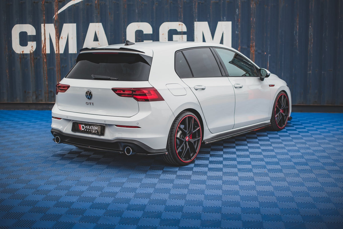 Heckspoiler Lippe V.1 VW Golf GTI / GTE / GTD / R-Line / R Mk8 schwarz Hochglanz – Ansicht 9