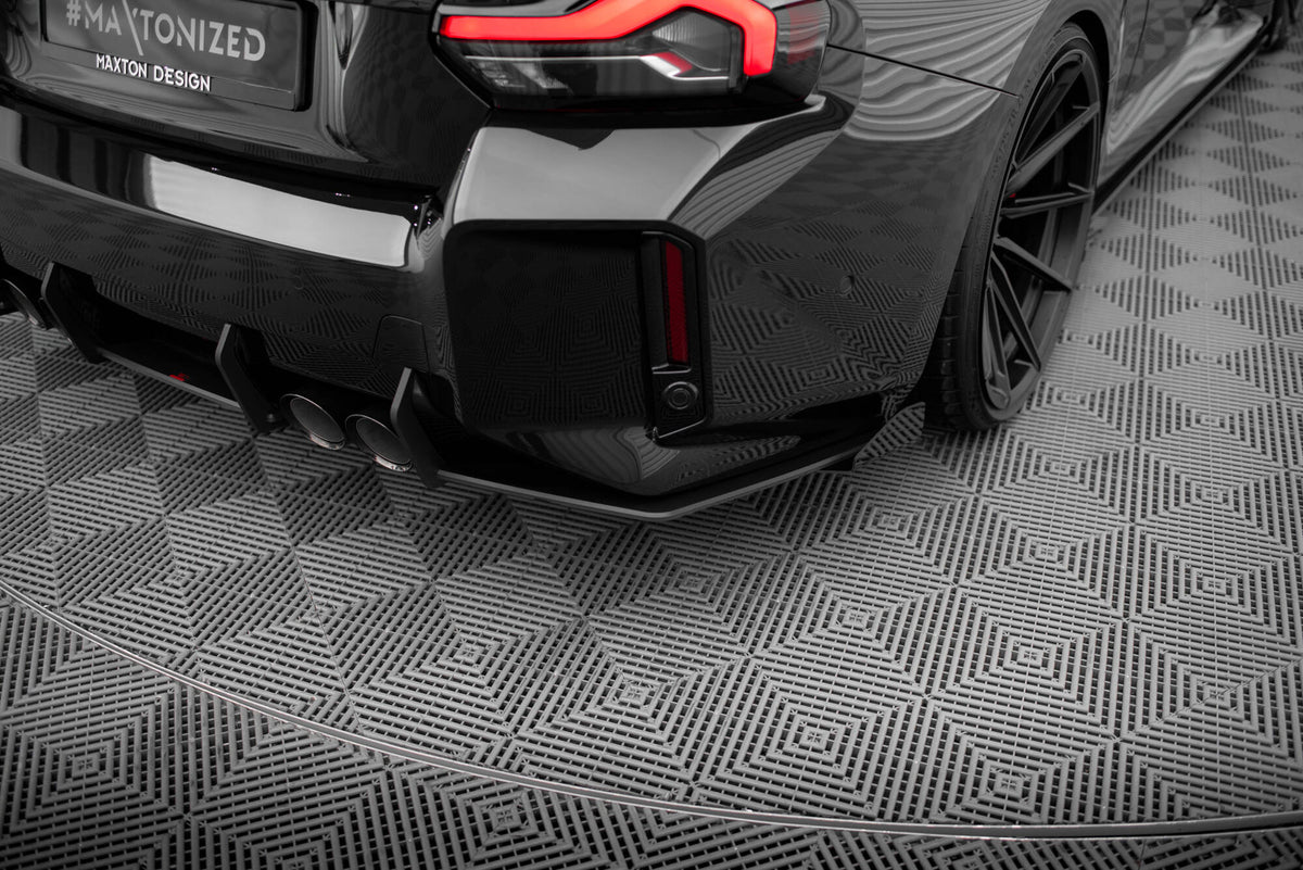 Hintere Seiten Flaps passend für BMW M2 G87 schwarz Hochglanz – Ansicht 3